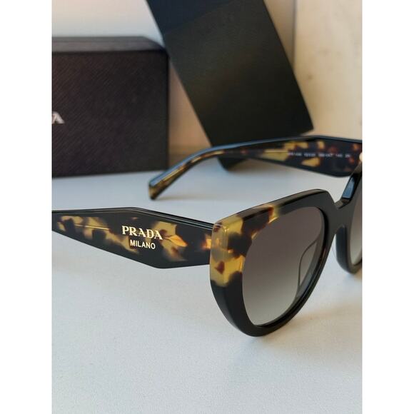 NEW Prada PR14WS Sunglasses in Medium Tortoise / Black - Picture 4 of 5